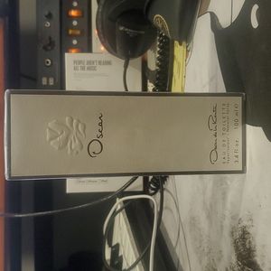 Oscar de la Renta rau de toilette spay